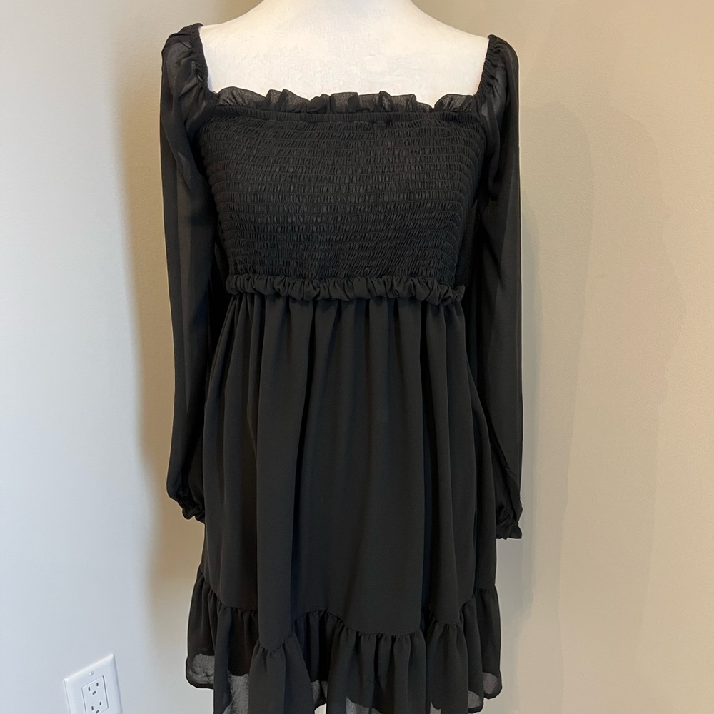 Ardene Flowy Black Long Sleeve Smocked Dress with Ruffles Ladies Size Small